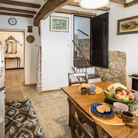 Vakantiehuis 2 Bedroom Pet Friendly In *