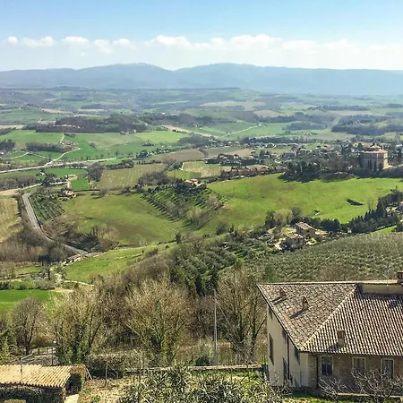 Casa vacanze 2 Bedroom Pet Friendly In *