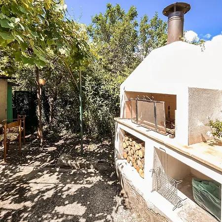 2 Bedroom Pet Friendly In Todi