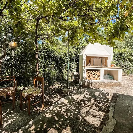 בית נופש 2 Bedroom Pet Friendly In